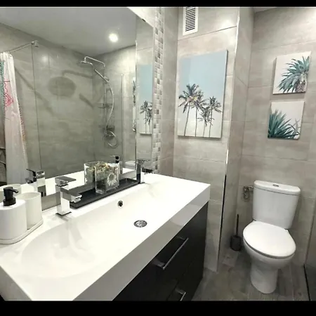 Carihuela Vistas Apartment Torremolinos